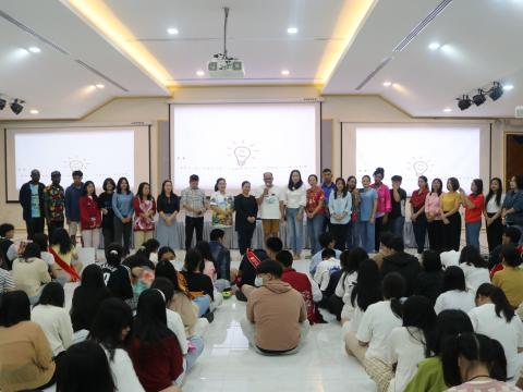 English Camp 2023 @ The Happiness City
