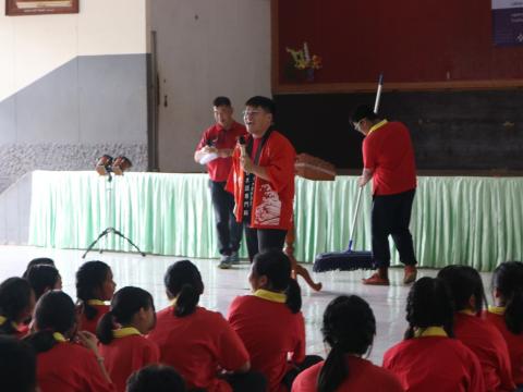 Foreign Languages to Community & Local Youth Guide Project