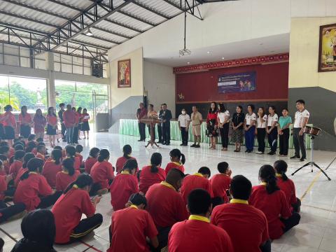 Foreign Languages to Community & Local Youth Guide Project