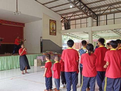 Foreign Languages to Community & Local Youth Guide Project
