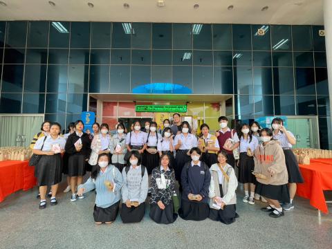 ห้องเรียนศิลปฯภาษาจีนศึกษาดูงาน Open House ที่มหาวิทยาลัยนครพนม