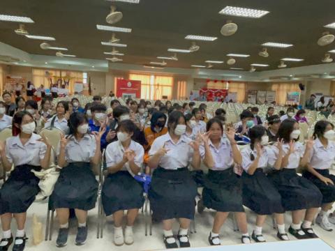 ห้องเรียนศิลปฯภาษาจีนศึกษาดูงาน Open House ที่มหาวิทยาลัยนครพนม