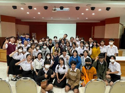 ห้องเรียนศิลปฯภาษาจีนศึกษาดูงาน Open House ที่มหาวิทยาลัยนครพนม