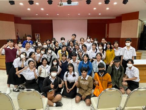 ห้องเรียนศิลปฯภาษาจีนศึกษาดูงาน Open House ที่มหาวิทยาลัยนครพนม