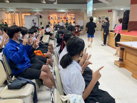 ห้องเรียนศิลปฯภาษาจีนศึกษาดูงาน Open House ที่มหาวิทยาลัยนครพนม
