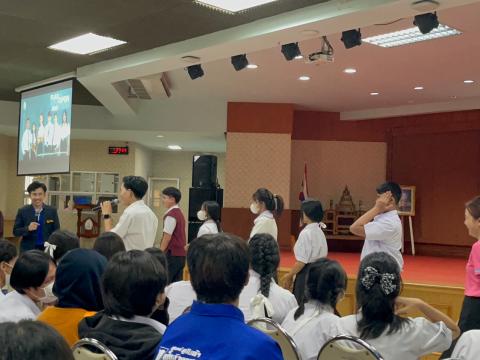 ห้องเรียนศิลปฯภาษาจีนศึกษาดูงาน Open House ที่มหาวิทยาลัยนครพนม