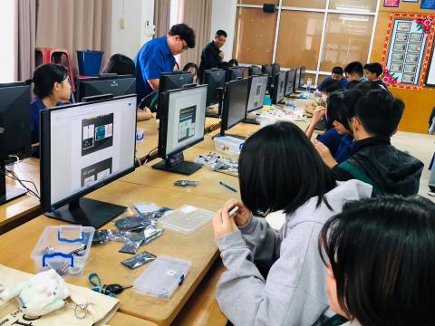 โครงการห้องเรียนพิเศษวิทยาศาสตร์ คณิตศาตร์ การพัฒนาโครงงาน