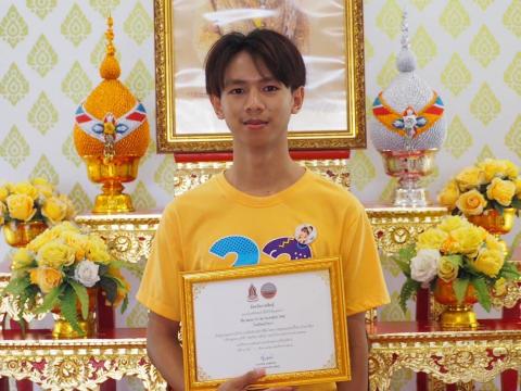ชมรม To be number one โรงเรียนบัวขาว