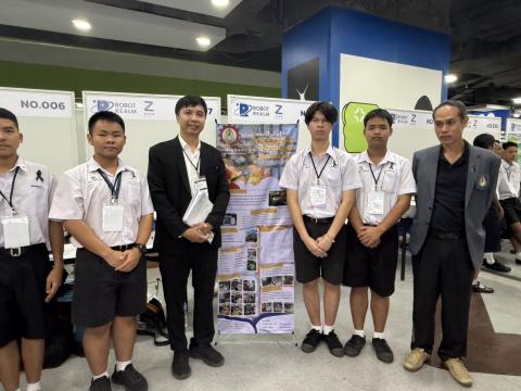 นักเรียนเข้าร่วมแข่งขัน มหกรรมหุ่นยนต์แห่งประเทศไทย