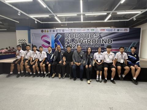 นักเรียนเข้าร่วมแข่งขัน มหกรรมหุ่นยนต์แห่งประเทศไทย