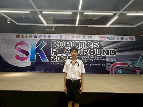 นักเรียนเข้าร่วมแข่งขัน มหกรรมหุ่นยนต์แห่งประเทศไทย