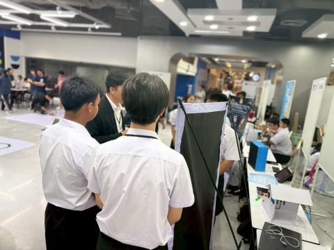 นักเรียนเข้าร่วมแข่งขัน มหกรรมหุ่นยนต์แห่งประเทศไทย