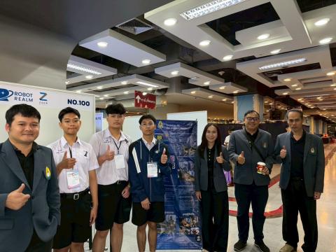 นักเรียนเข้าร่วมแข่งขัน มหกรรมหุ่นยนต์แห่งประเทศไทย