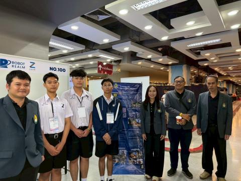 นักเรียนเข้าร่วมแข่งขัน มหกรรมหุ่นยนต์แห่งประเทศไทย