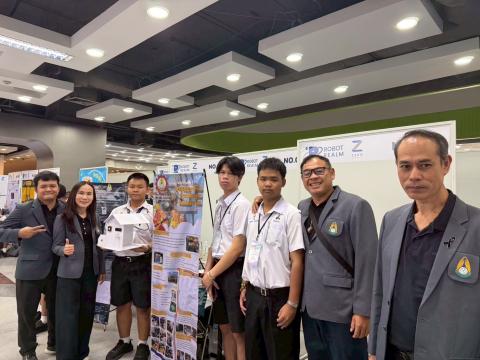 นักเรียนเข้าร่วมแข่งขัน มหกรรมหุ่นยนต์แห่งประเทศไทย