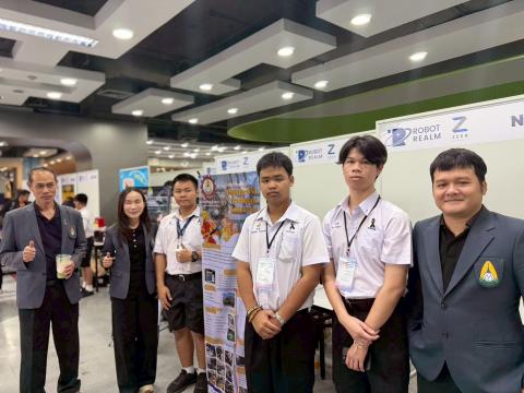 นักเรียนเข้าร่วมแข่งขัน มหกรรมหุ่นยนต์แห่งประเทศไทย