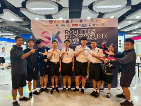 นักเรียนเข้าร่วมแข่งขัน มหกรรมหุ่นยนต์แห่งประเทศไทย