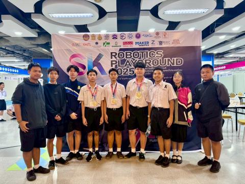 นักเรียนเข้าร่วมแข่งขัน มหกรรมหุ่นยนต์แห่งประเทศไทย