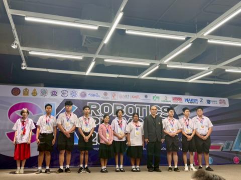 นักเรียนเข้าร่วมแข่งขัน มหกรรมหุ่นยนต์แห่งประเทศไทย