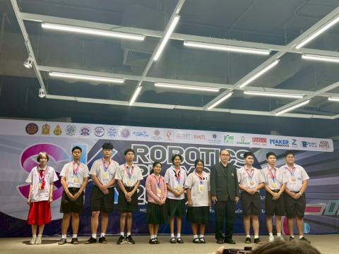 นักเรียนเข้าร่วมแข่งขัน มหกรรมหุ่นยนต์แห่งประเทศไทย