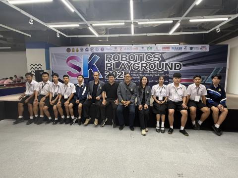 นักเรียนเข้าร่วมแข่งขัน มหกรรมหุ่นยนต์แห่งประเทศไทย